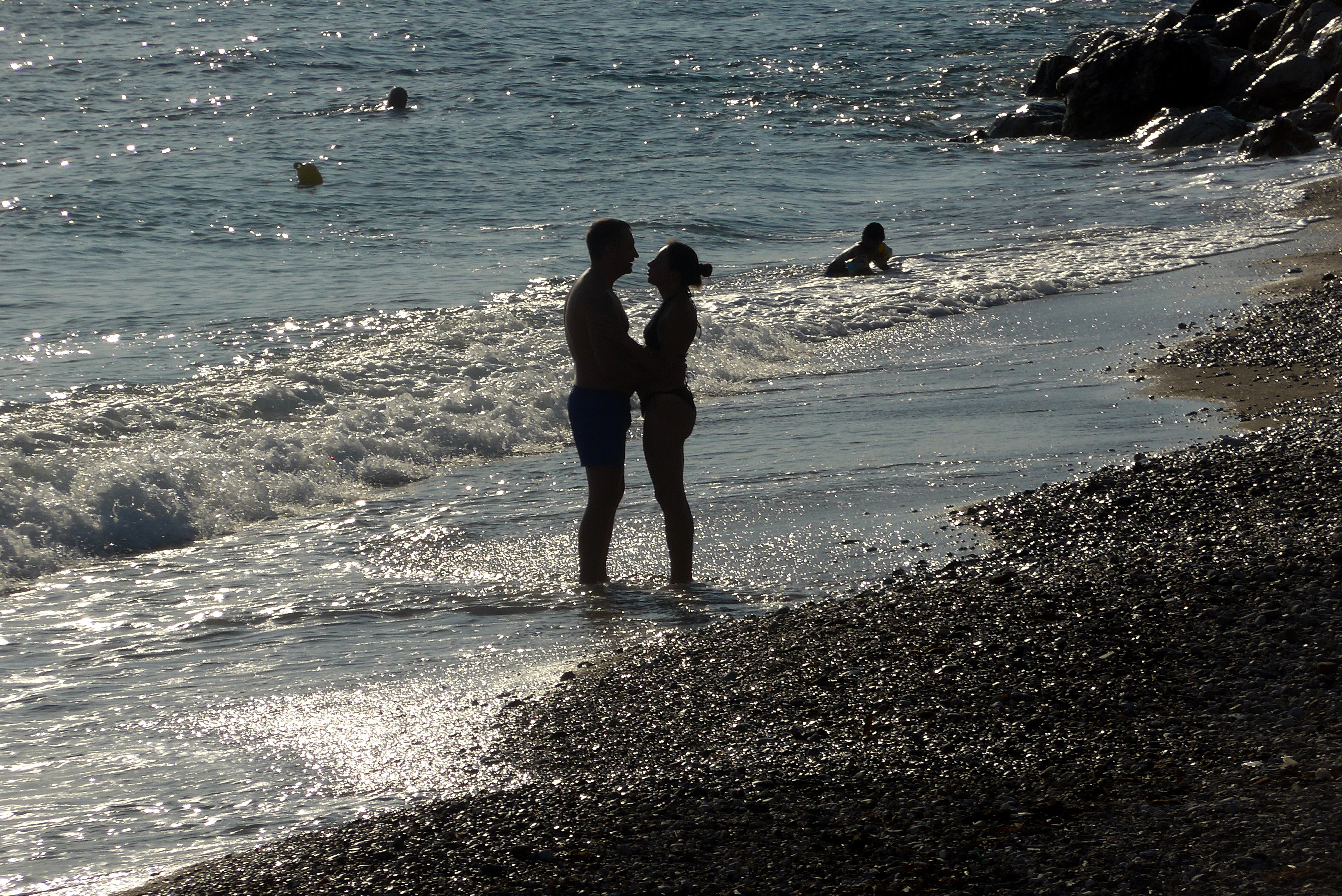 «Φλερτάρετε με τη φυλακή» – Πρώην σύζυγοι πήγαν να κάνουν έρωτα σε παραλία στην Αλόννησο και κατέληξαν στο δικαστήριο
