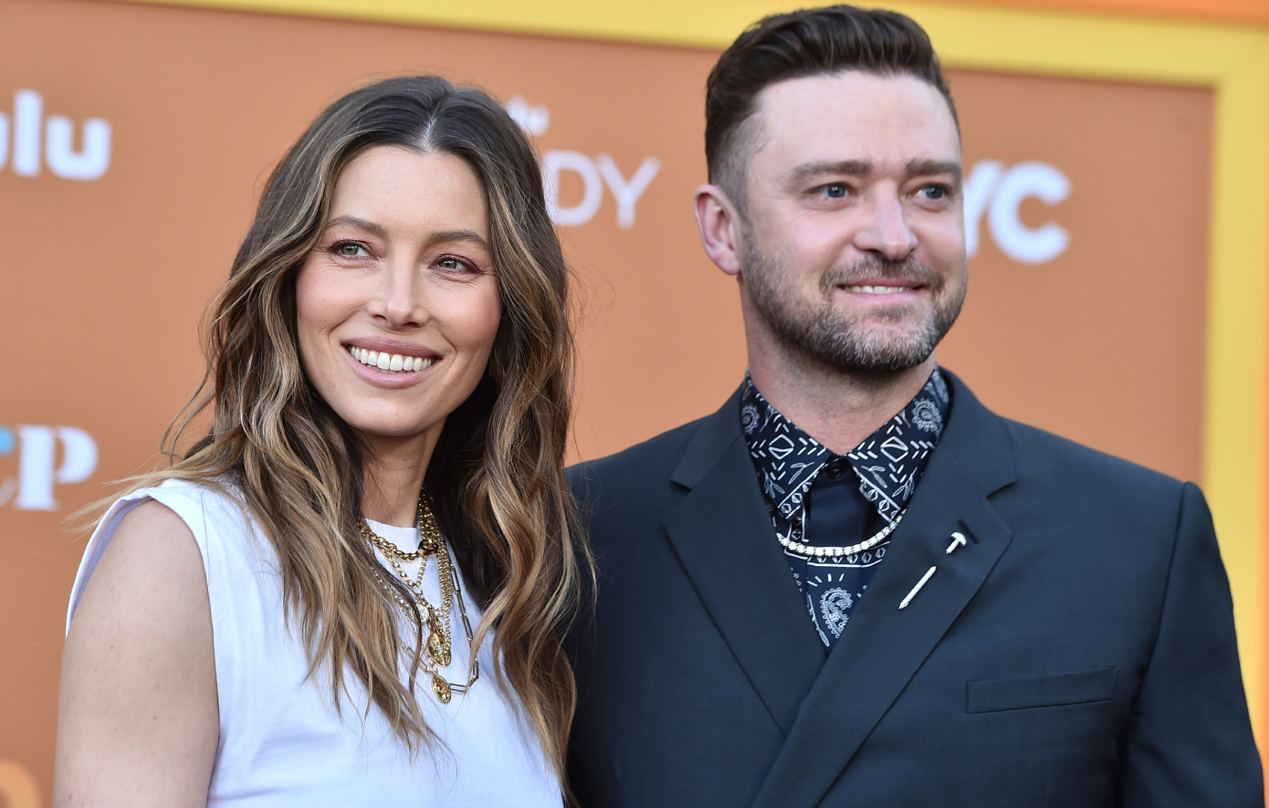 ΤΖΑΣΤΙΝ ΤΙΜΠΕΡΛΕΙΚ ΤΖΕΣΙΚΑ ΜΠΙΕΛ