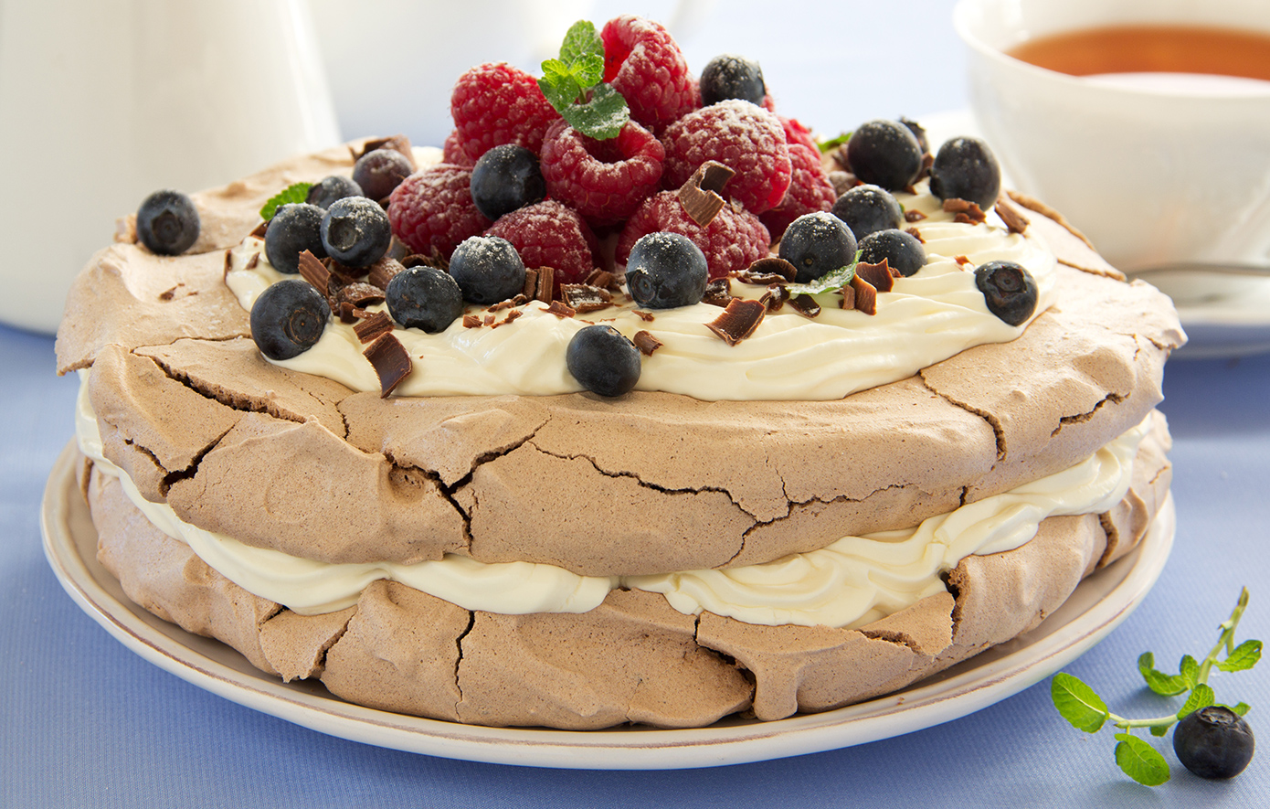 Πάβλοβα με γεύση σοκολάτα