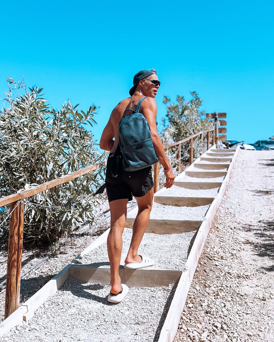 ΜΠΡΟΥΝΟ ΤΣΕΡΕΛΑ ΜΠΡΟΥΝΟ ΤΣΕΡΕΛΑ