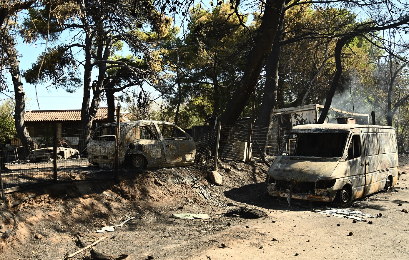 Πόλεμος Νέας Δημοκρατίας και Χάρη Δούκα για τις φωτιές στην Αττική: «Μάζεψε κανένα σκουπίδι» – «Δεν χωρούν πια δικαιολογίες»