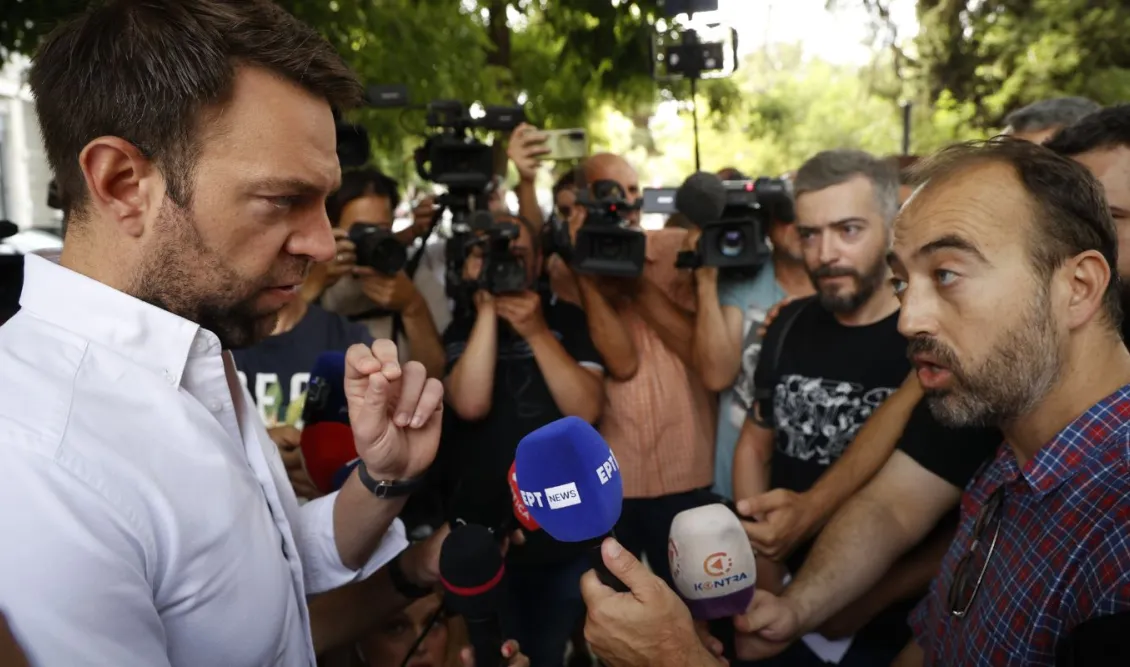 Η συνομιλία Κασσελάκη με τους εργαζομένους σε Αυγή και Κόκκινο: «Παιδιά, πώς πάει;» &#8211; «Στέφανε, ζούμε τον οικονομικό εξευτελισμό»