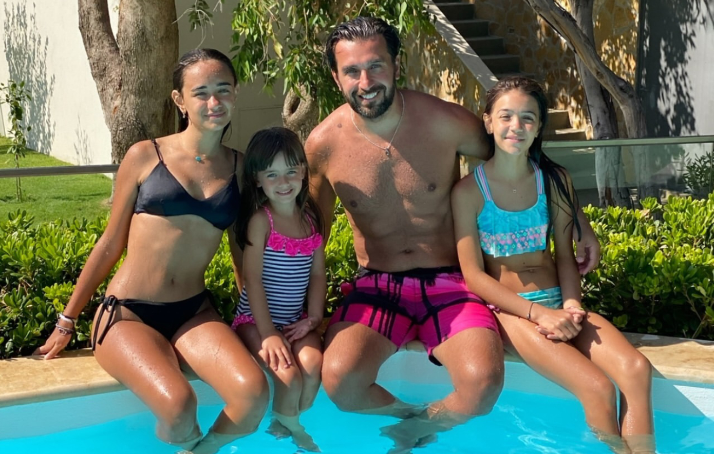 ΘΑΝΟΣ ΠΕΤΡΕΛΗΣ ΚΟΡΕΣ