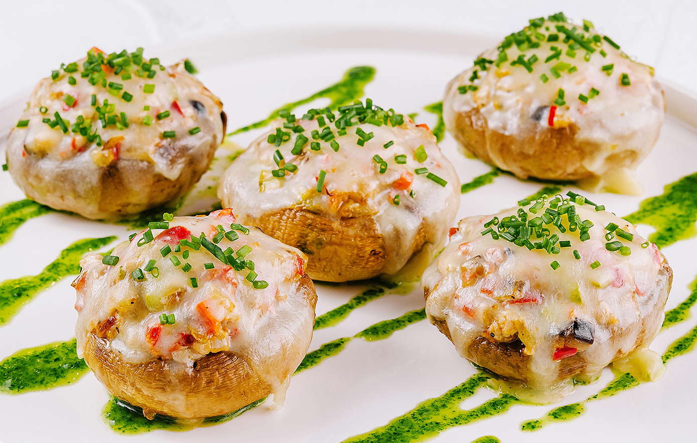 Γεμιστά μανιτάρια με πέστο και παρμεζάνα