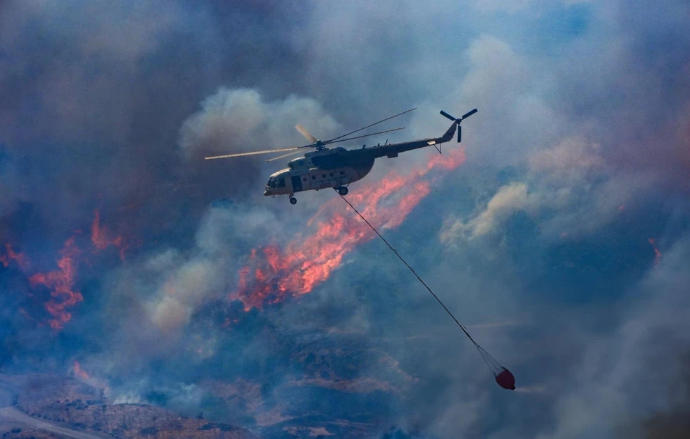 Σε εξέλιξη μεγάλες πυρκαγιές στην Τουρκία – Πυροσβέστες προσπαθούν να τις θέσουν υπό έλεγχο