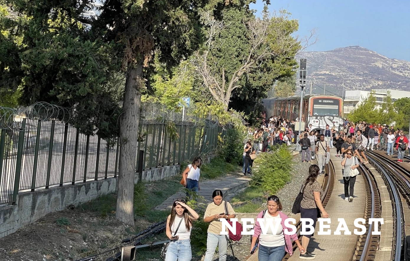 Φωτιά σε συρμό του ηλεκτρικού μεταξύ Νερατζιώτισσας και Ειρήνης – Δείτε φωτογραφίες
