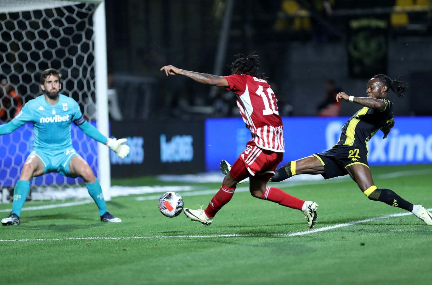 Super League: Άρης-Ολυμπιακός απόψε στο «Κλεάνθης Βικελίδης», στο ντέρμπι της 5ης αγωνιστικής – Τα σημερινά ματς