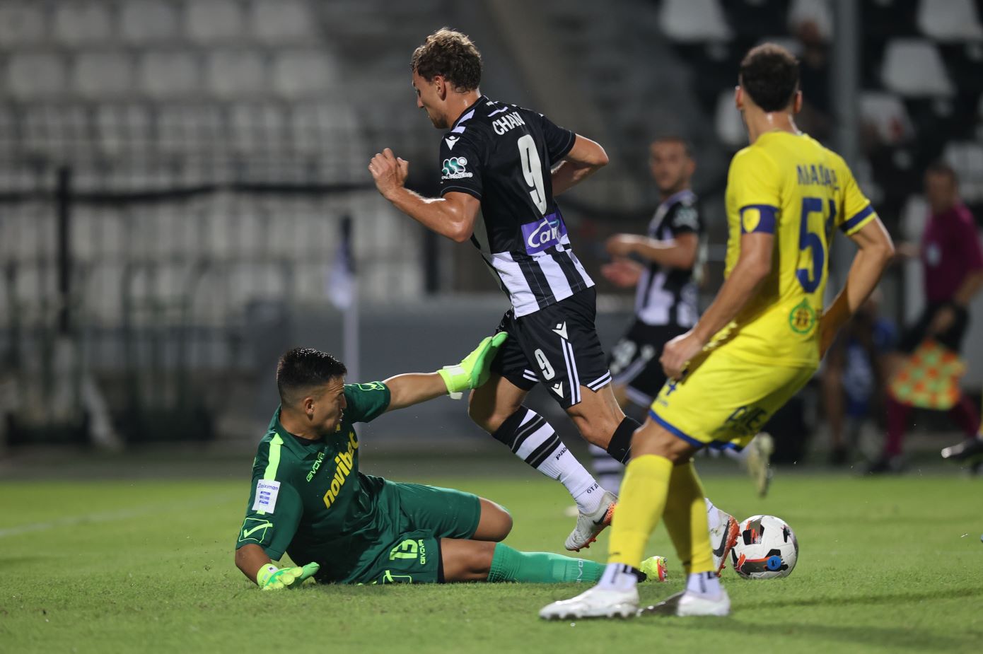 Super League: Oι σημερινές αναμετρήσεις – Επικίνδυνες αποστολές για ΑΕΚ στη Λιβαδειά και ΠΑΟΚ στο Περιστέρι