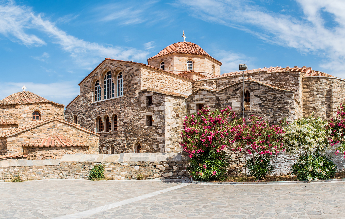 Παναγία η Εκατονταπυλιανή Παναγία η Εκατονταπυλιανή