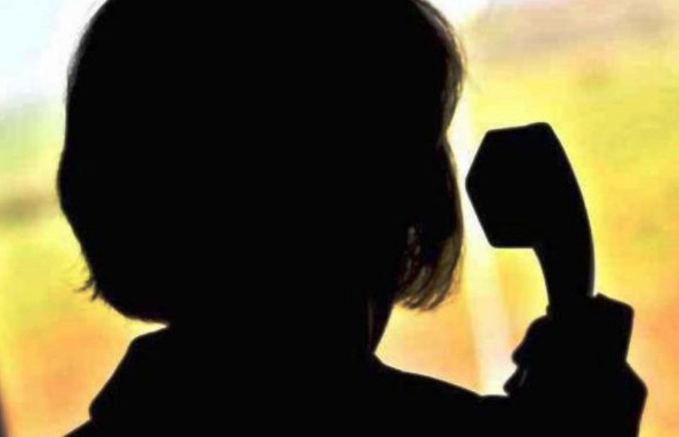 Συνελήφθη 67χρονη για τηλεφωνική απάτη σε βάρος 13χρονου – Αναζητείται δεύτερο άτομο ως συνεργός της
