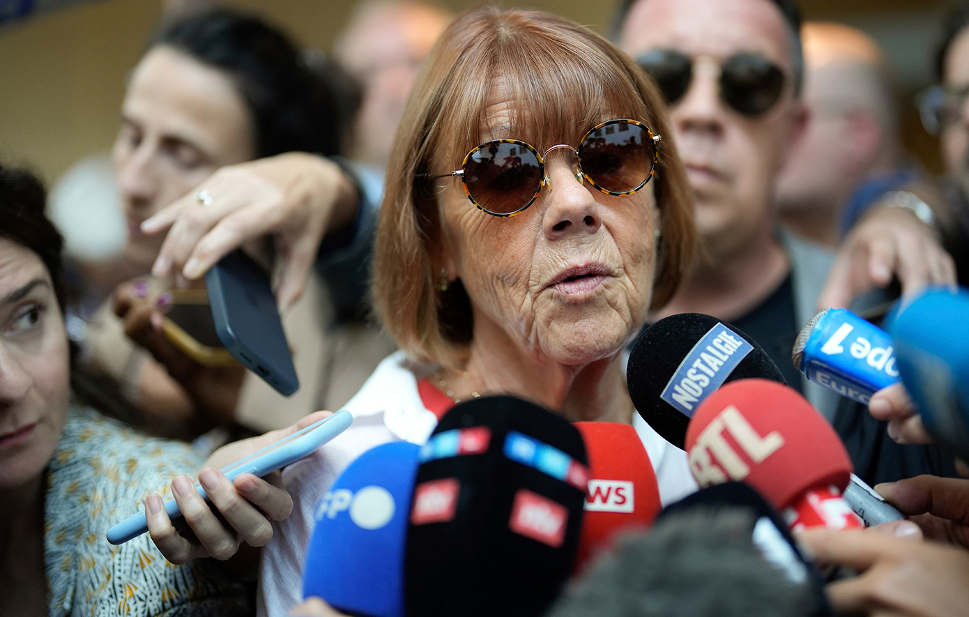Το αισχρό σκίτσο του αιρετικού Charlie Hebdo για τους βιασμούς της Ζιζέλ Πελικό προκαλεί οργή