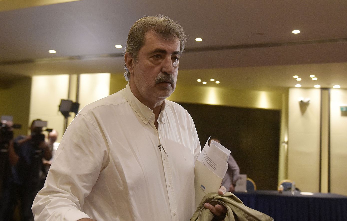 «Κόψτε τις αηδίες περί διαγραφής – Δεν γουστάρω το ελεήστε το Βασιλάκη Καΐλα που παίζει ο πρώην» λέει ο Παύλος Πολάκης