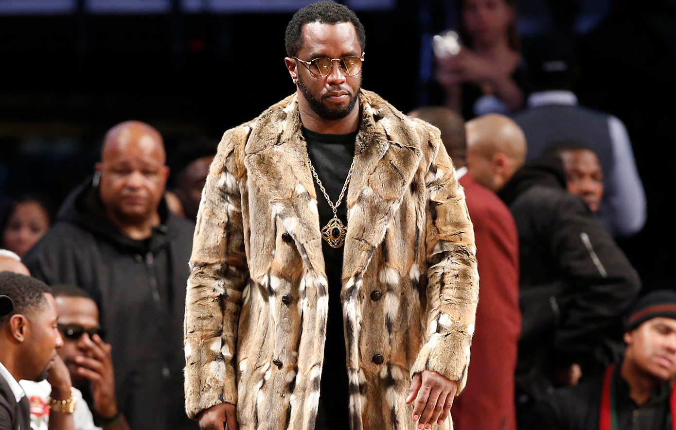 Ο Diddy «τα βάζει» με την αστυνομία που «ήθελε να τον καταστρέψει» – Τι έκρυβε η «τσάντα φαρμάκων» που είχε πάντα μαζί του στα «freak offs»