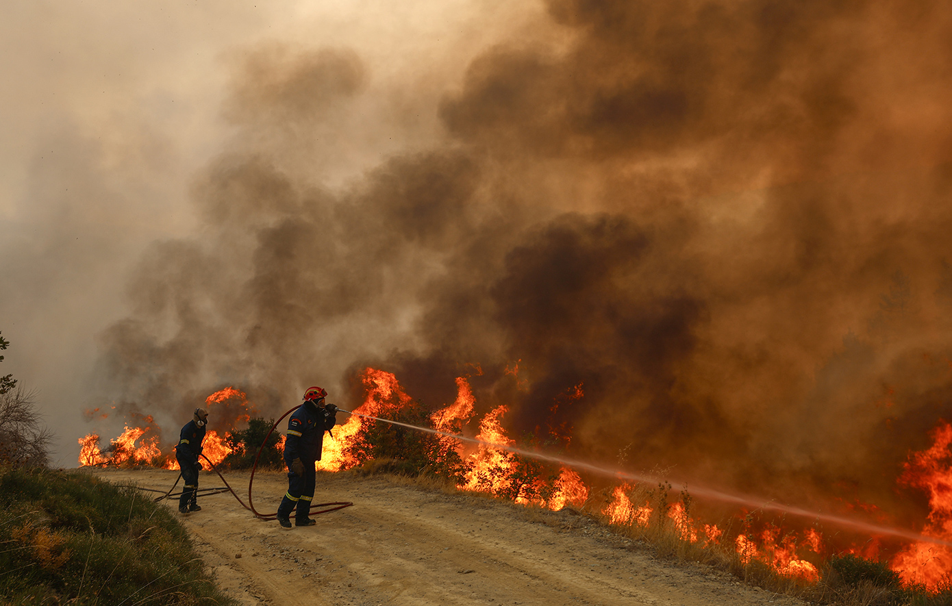 Φωτιά στη Ζάκυνθο – Ισχυροί άνεμοι στην περιοχή