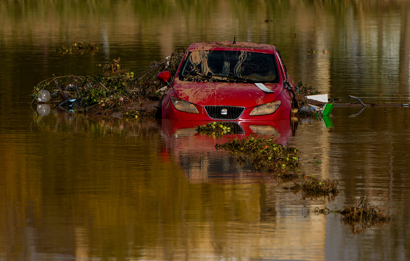Πένθος και οργή στην Ισπανία μετά τους 95 νεκρούς από τις αστραπιαίες πλημμύρες Πένθος και οργή στην Ισπανία μετά τους 95 νεκρούς από τις αστραπιαίες πλημμύρες