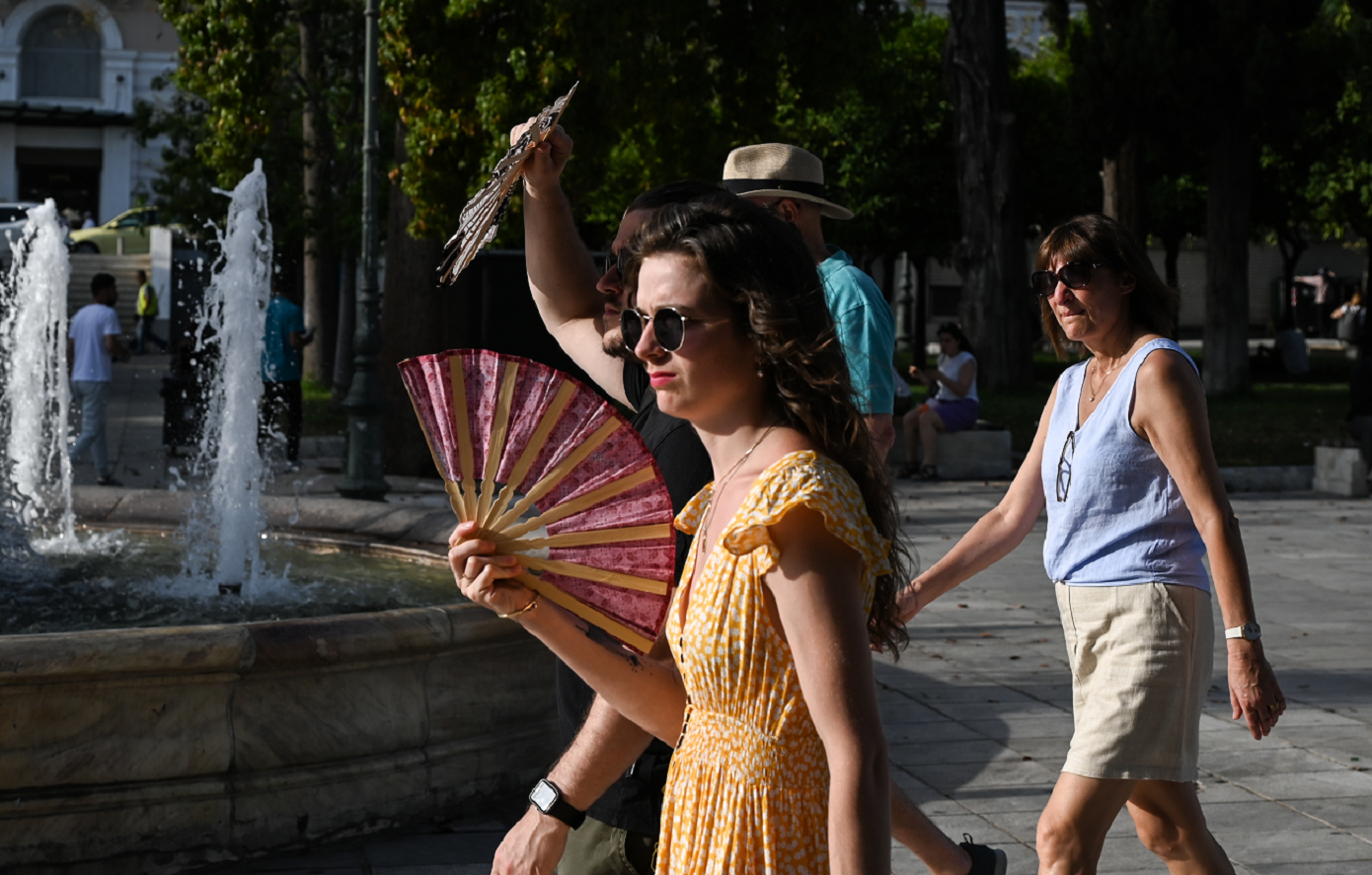 Έρχεται Ινδιάνικο Καλοκαίρι τις επόμενες μέρες – Η διαφορά από το «γαϊδουροκαλόκαιρο»