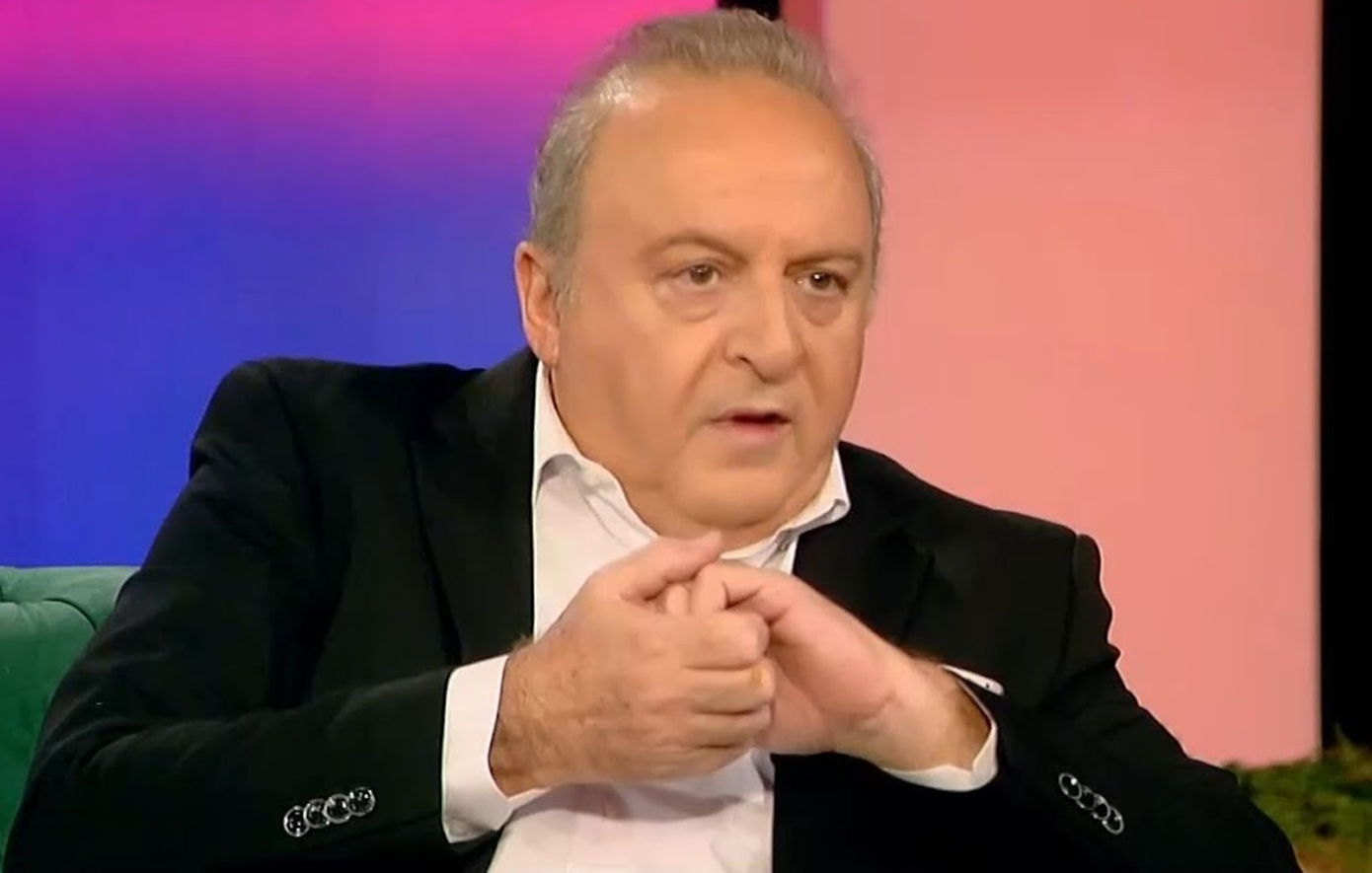 Δημήτρης Καμπουράκης: «Είχα μπει στο Δημόσιο με ρουσφέτι – Παραιτήθηκα, δεν άντεξα»