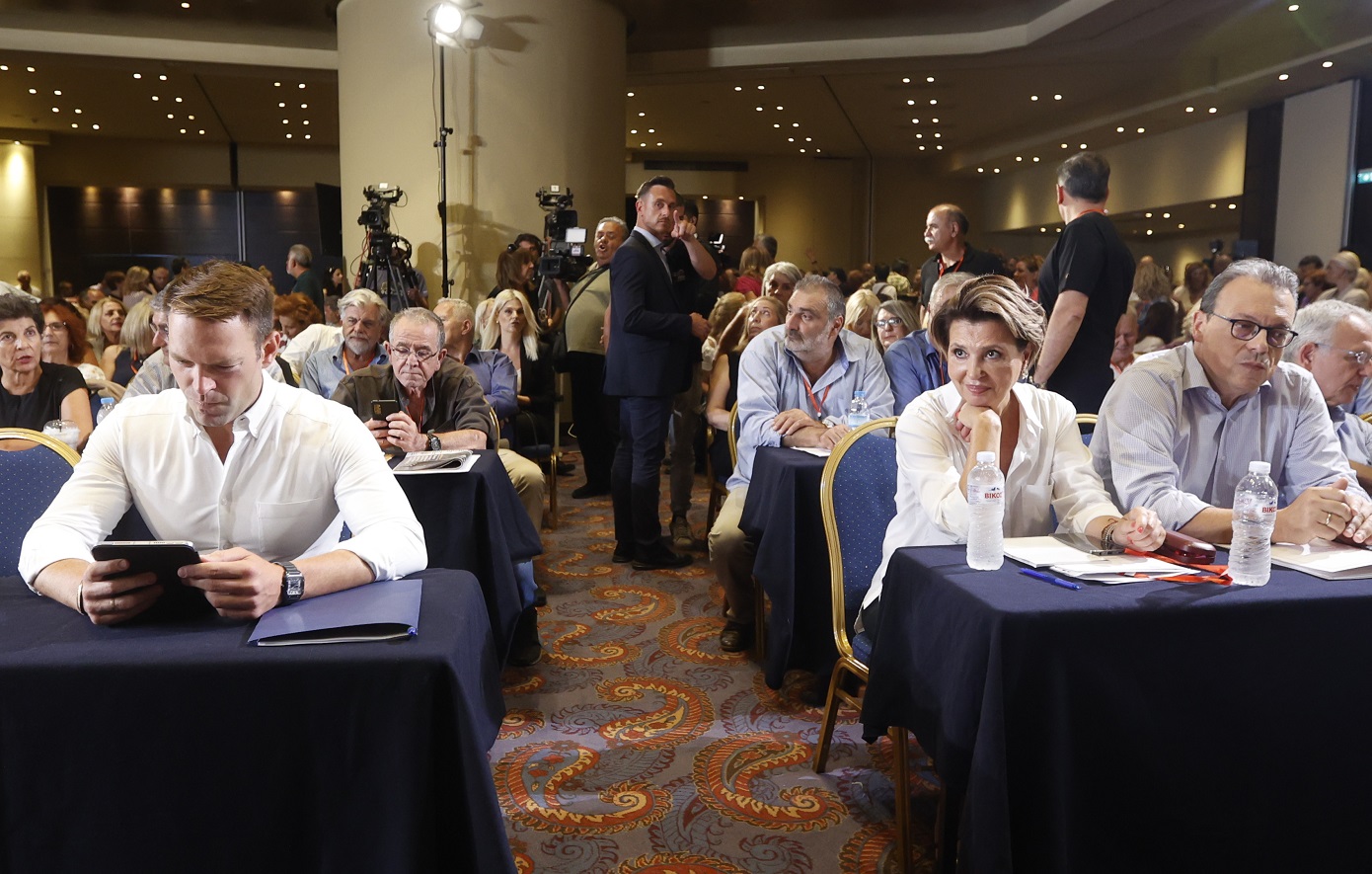 Διαγραφή Κασσελάκη ζητούν Γεροβασίλη – Ζαχαριάδης στην Πολιτική Γραμματεία: Παραίτηση Σβίγκου θέλουν οι kasselistas