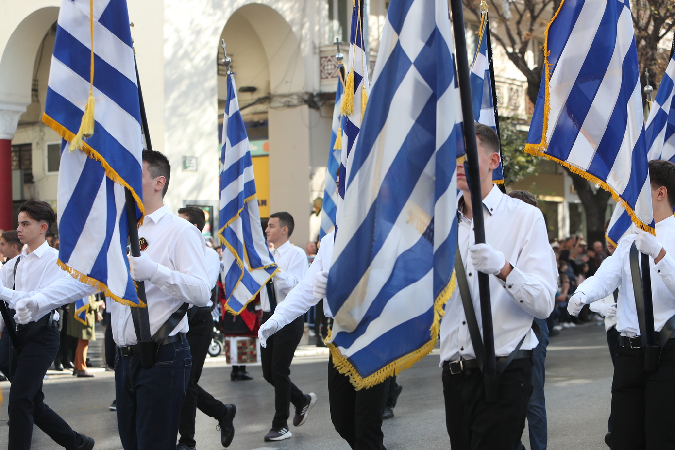 Οργή για τον αποκλεισμό μαθητή με αυτισμό από τη σημαιοφορία στη μαθητική παρέλαση – ΕΣΑμεΑ: «Να διερευνηθούν οι ευθύνες»