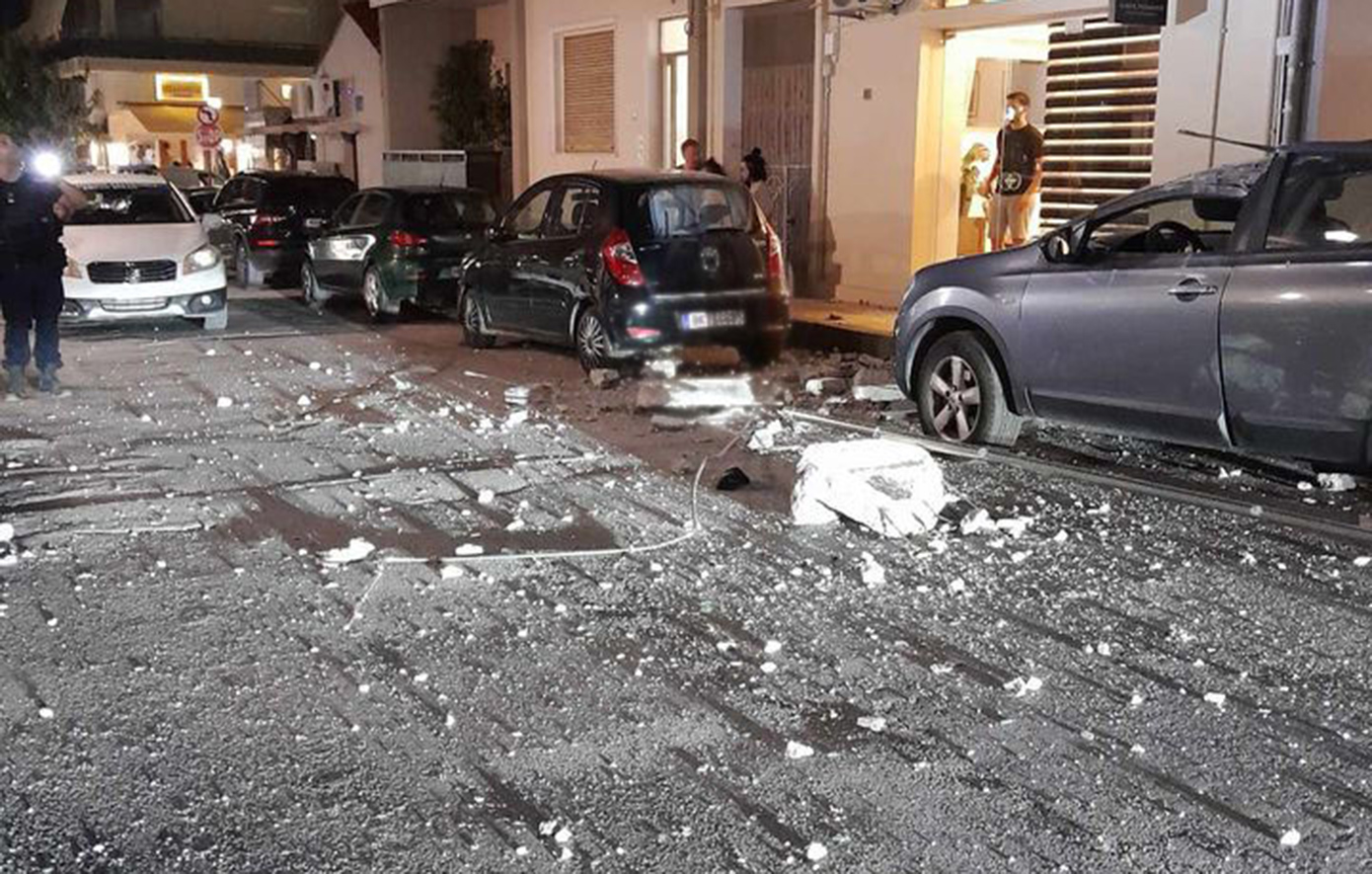 Έπεσε μπαλκόνι δευτέρου ορόφου πολυκατοικίας στο Ηράκλειο Κρήτης – Δείτε εικόνες