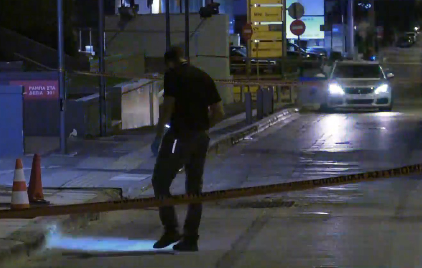 Συναγερμός στη Λεωφόρο Συγγρού – Μπλόκαραν με τζιπ αναβάτες μηχανής και τους πυροβόλησαν