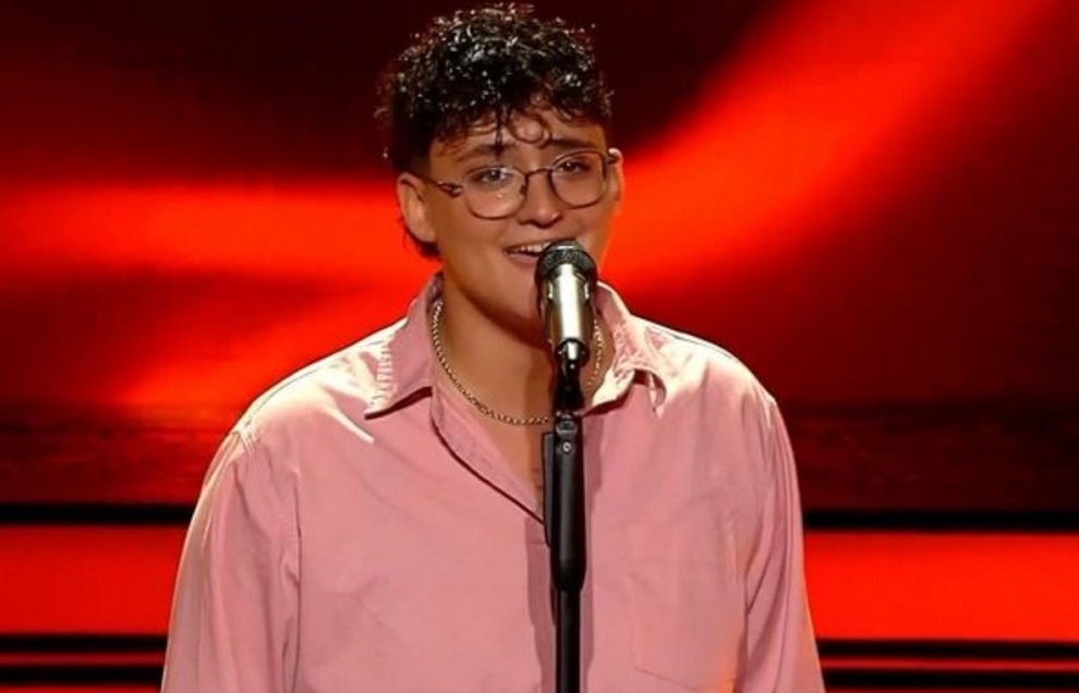 Η Ράνια που κέρδισε του κριτές του «The Voice» και οι γνωριμίες του Μουζουράκη