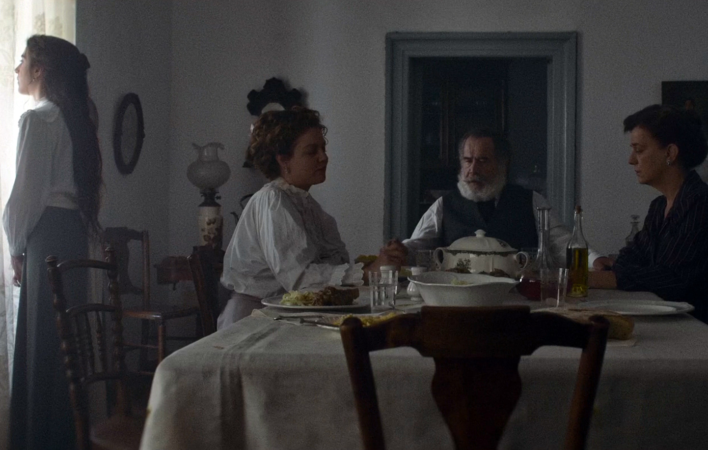 17 ΚΛΩΣΤΕΣ 17 ΚΛΩΣΤΕΣ