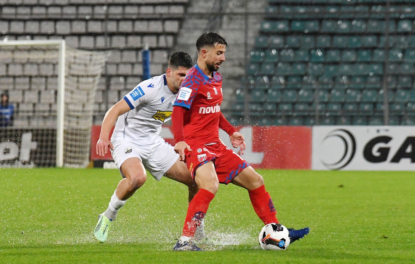 Βόλος – Λαμία 0-0: Κόλλησαν στη βροχή