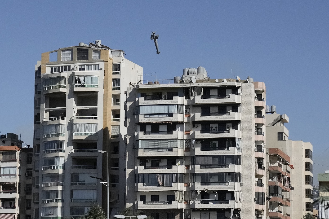 Νέοι ισραηλινοί βομβαρδισμοί στον νότιο Λίβανο – Ο πρωθυπουργός της χώρας κατηγορεί το Ισραήλ για άρνηση εκεχειρίας