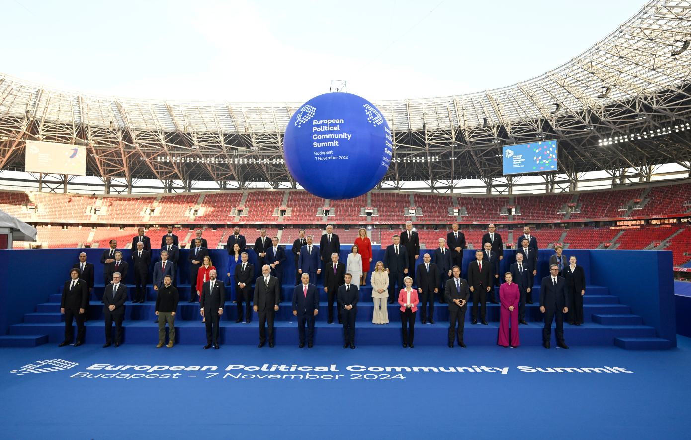 Συσπειρώνεται η Ευρώπη μετά την εκλογή Τραμπ – «Κωλοτούμπα» από τους ηγέτες που τον επέκριναν τόσο καιρό