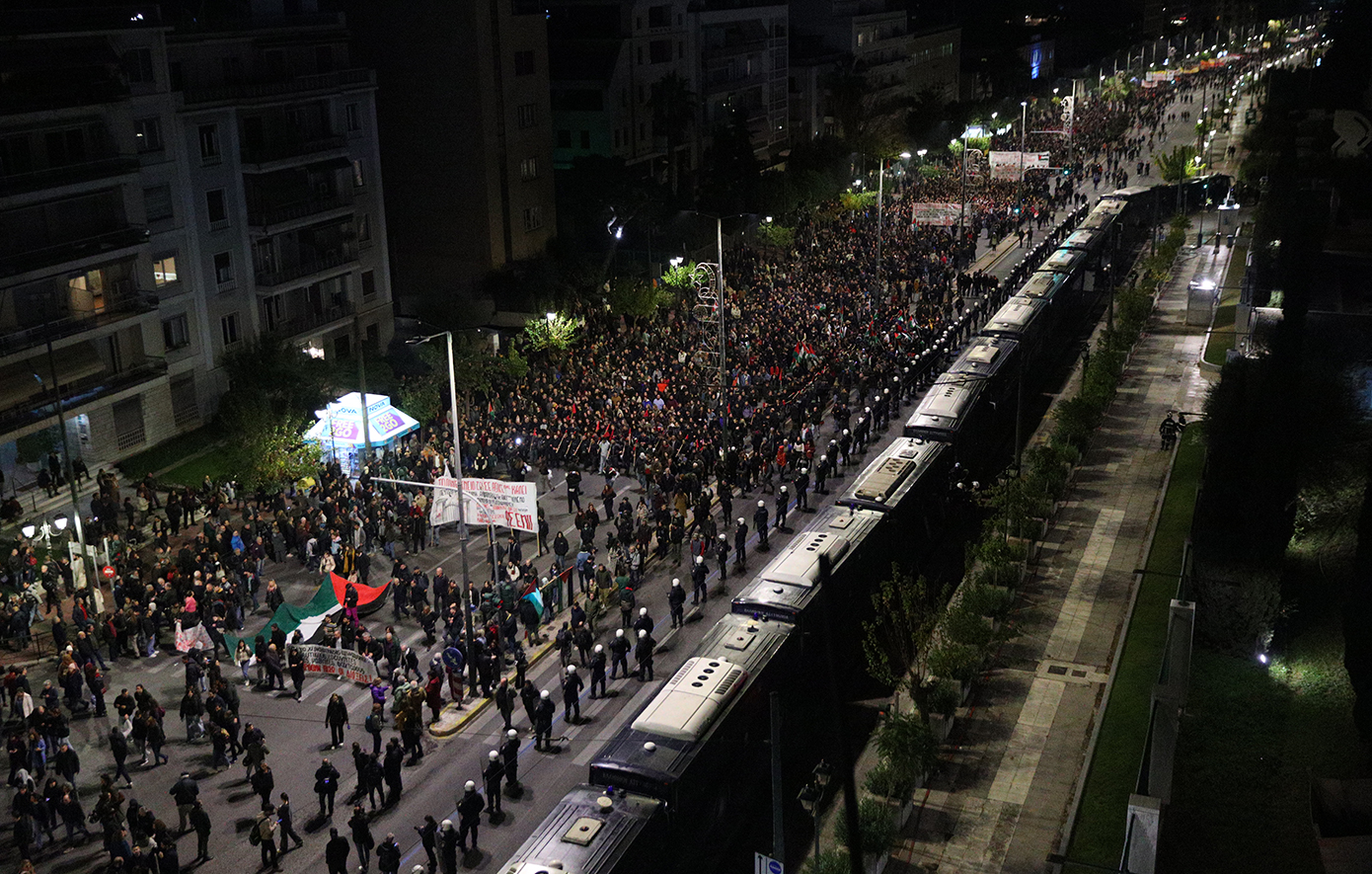 Ολοκληρώθηκε η πορεία για την επέτειο του Πολυτεχνείου
