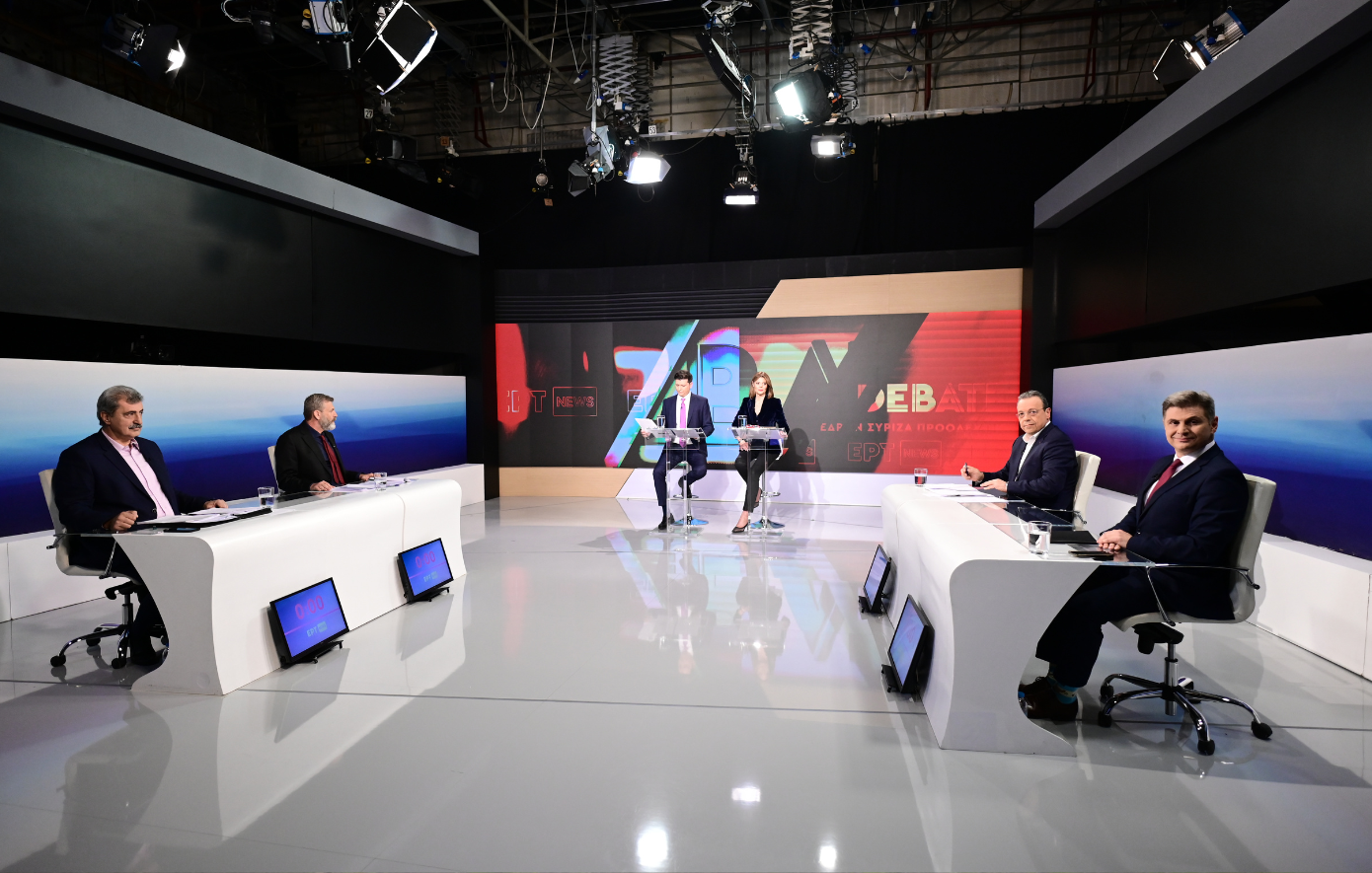Εκλογές στον ΣΥΡΙΖΑ: Οι εντάσεις μεταξύ των υποψηφίων και οι «αιχμές» για το παρελθόν και τον Στέφανο Κασσελάκη