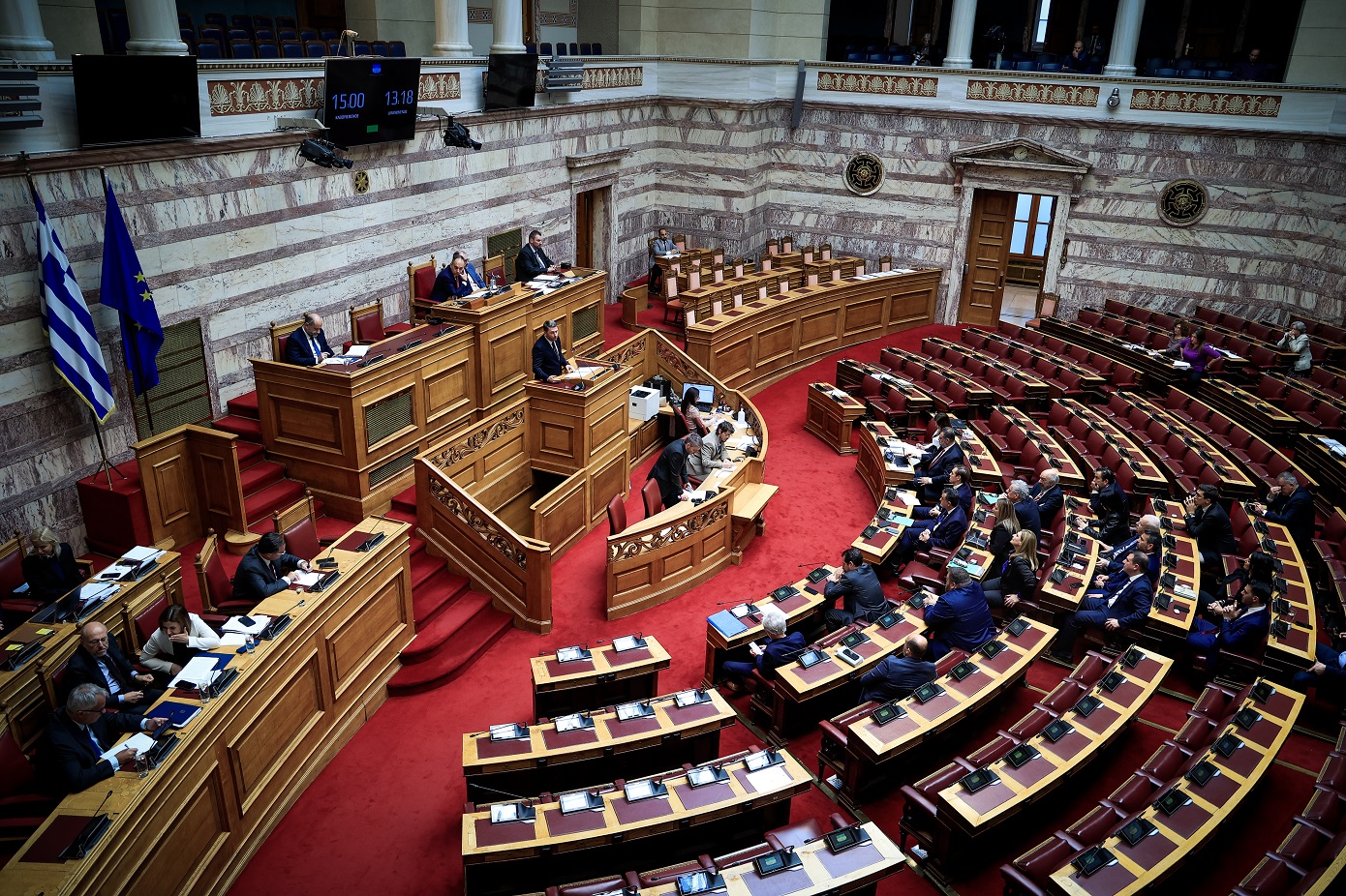 Στη Βουλή δικογραφία κατά του πρωθυπουργού και υπουργών για τα Τέμπη