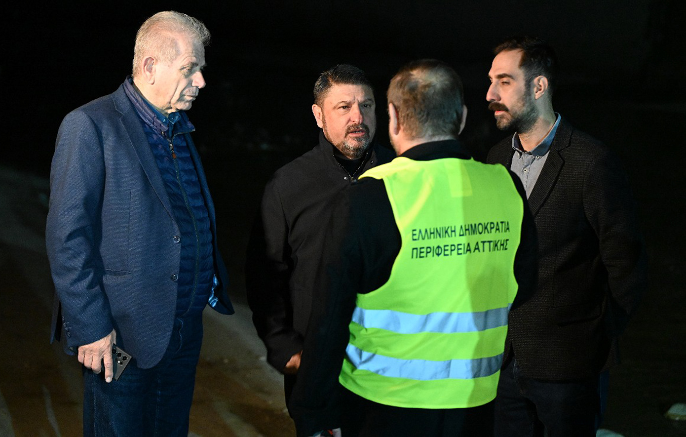 Αυτοψία Χαρδαλιά στον συλλεκτήριο αγωγό του Αιγάλεω Αυτοψία Χαρδαλιά στον συλλεκτήριο αγωγό του Αιγάλεω