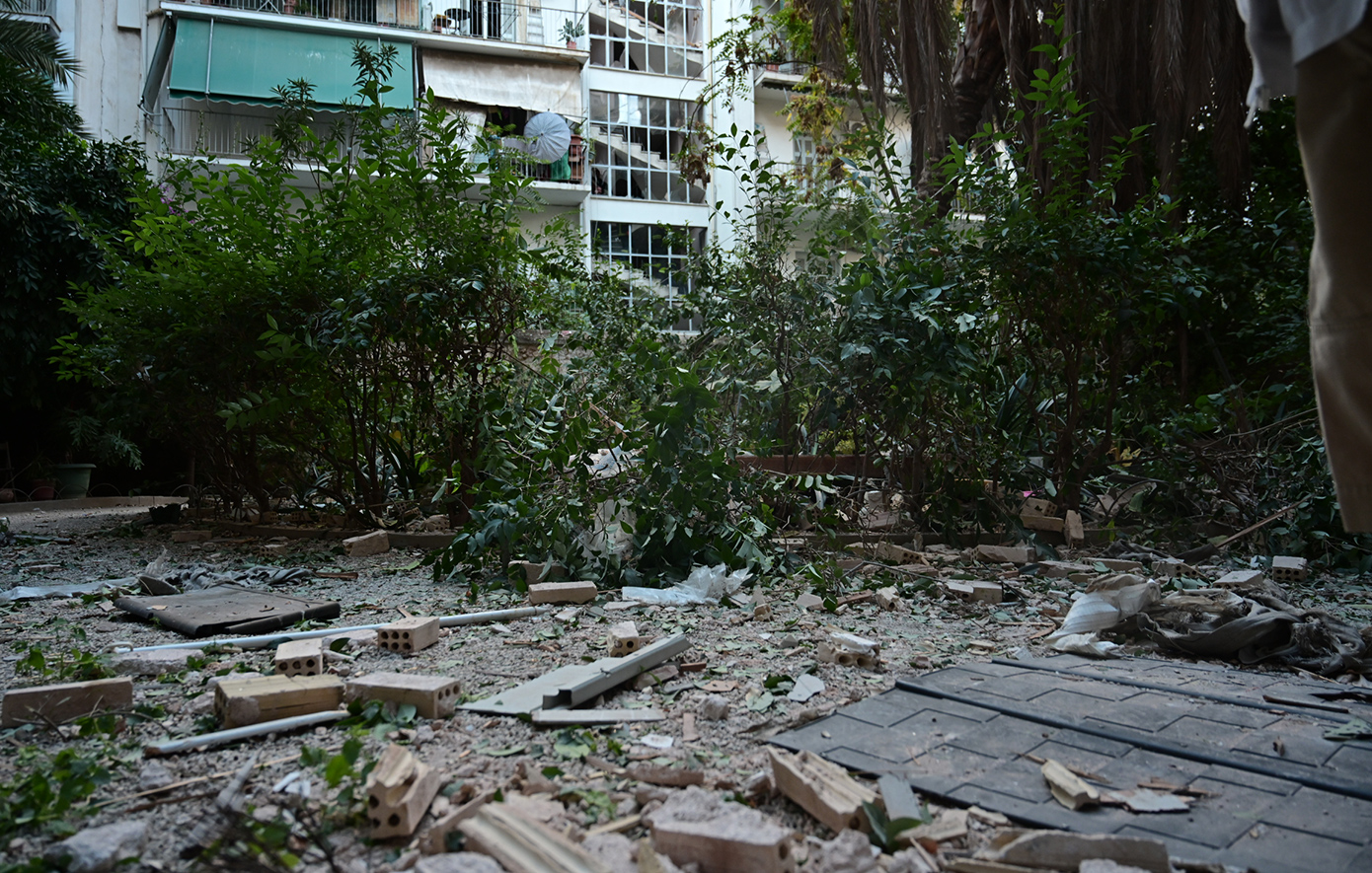 Η βομβιστική επίθεση που ετοίμαζαν οι τρομοκράτες από τους Αμπελόκηπους και η επικοινωνία μέσω εφαρμογών – Πού στρέφονται οι έρευνες