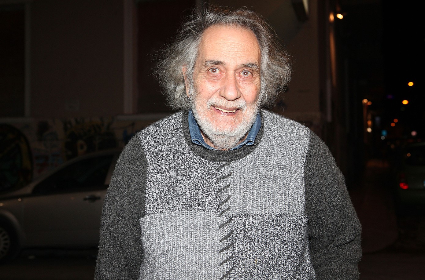 Κώστας Αρζόγλου: «Έχει ξεφτιλιστεί η κωμωδία, την μπερδεύουν με το καραγκιοζιλίκι – Δεν κατεβάζω τα βρακιά μου για να γελάσει το κοινό»