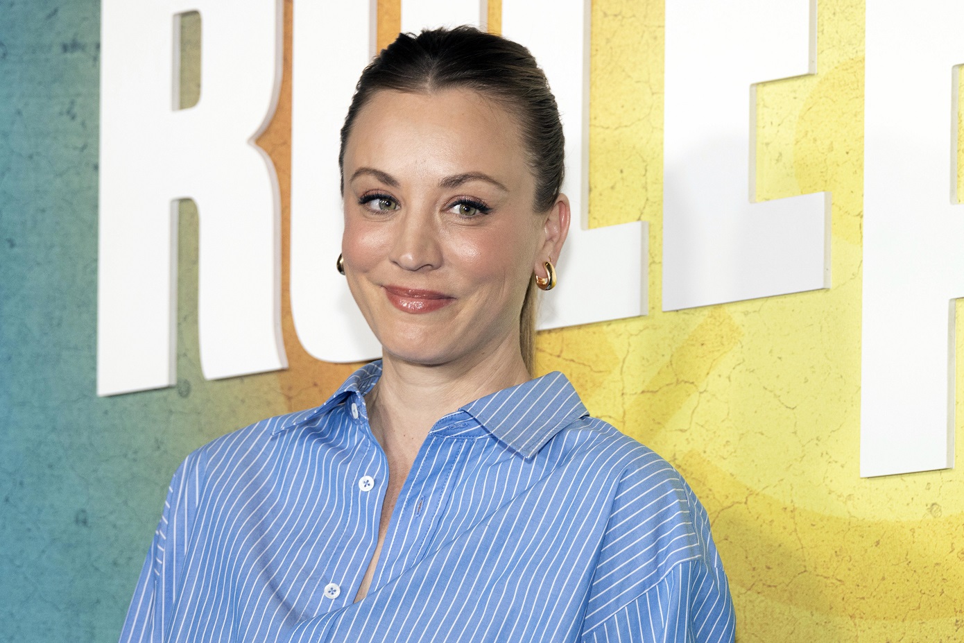 Η Kaley Cuoco του «The Big Bang Theory» απαντά στην κριτική για την ανατροφή του παιδιού της