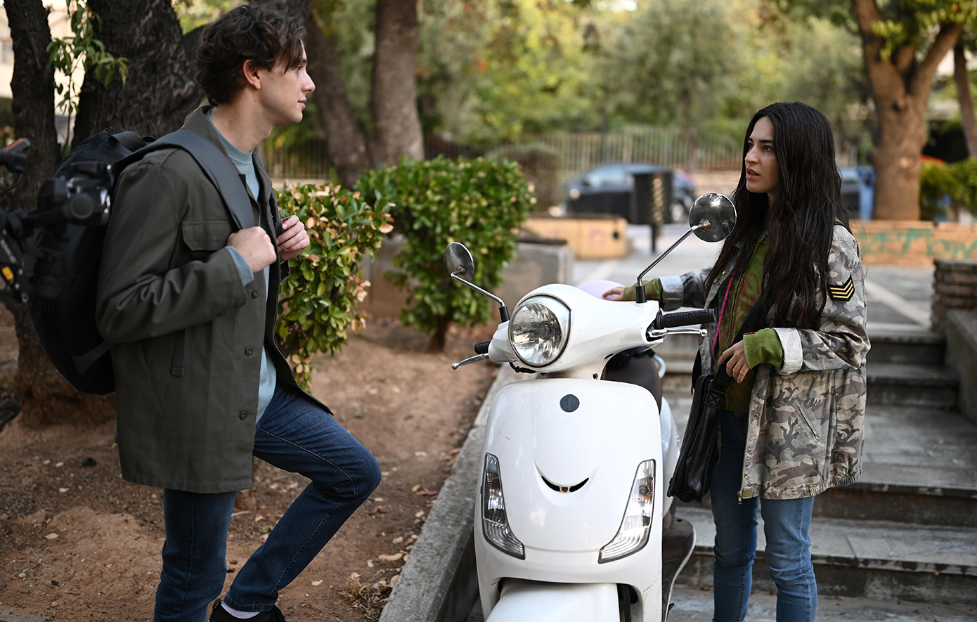 Διάφανη αγάπη Διάφανη αγάπη