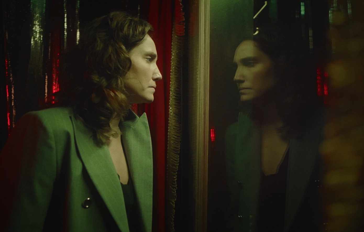 Διάφανη αγάπη Διάφανη αγάπη