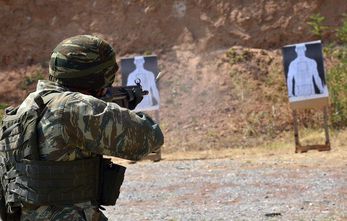 «Χάρτης Μετάβασης» για τις Ένοπλες Δυνάμεις: Τι αλλαγές έρχονται σε καριέρες, μισθούς, σχολές και στράτευση