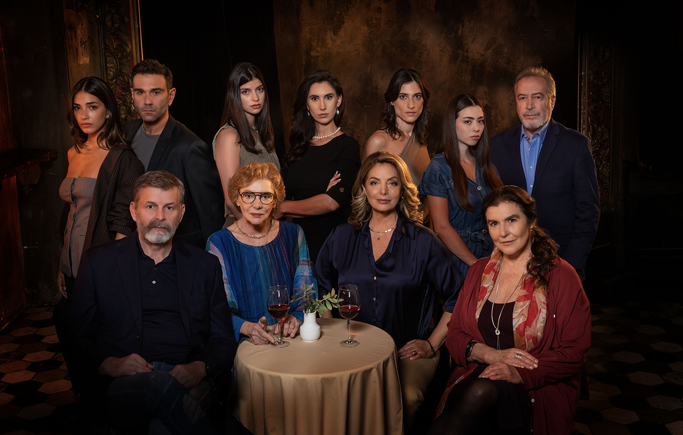 Η γη της ελιάς Η γη της ελιάς