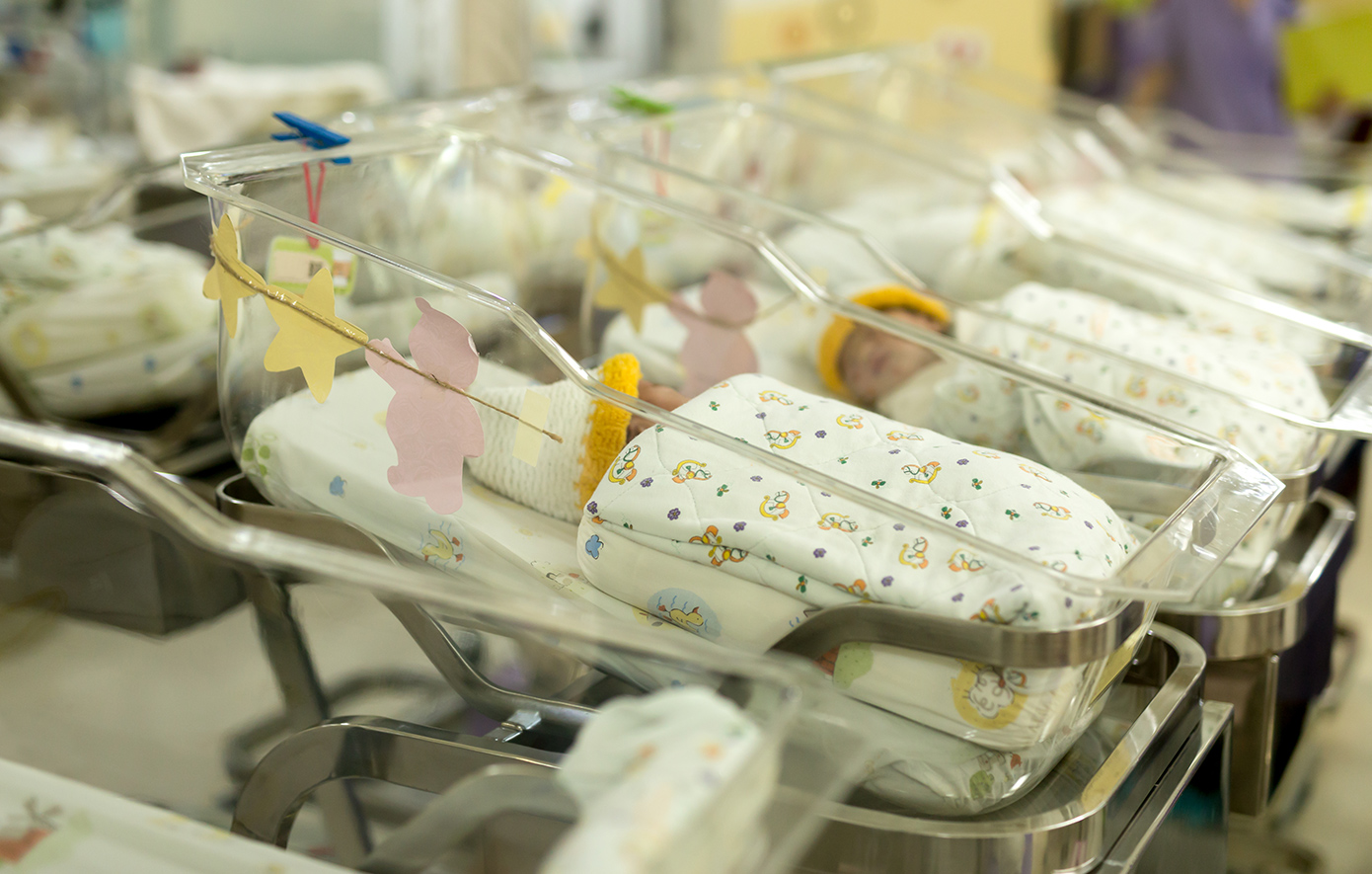 Εξελίξεις στο κύκλωμα εμπορίας βρεφών της Κρήτης – Μαραθώνια η απολογία των δύο γυναικολόγων