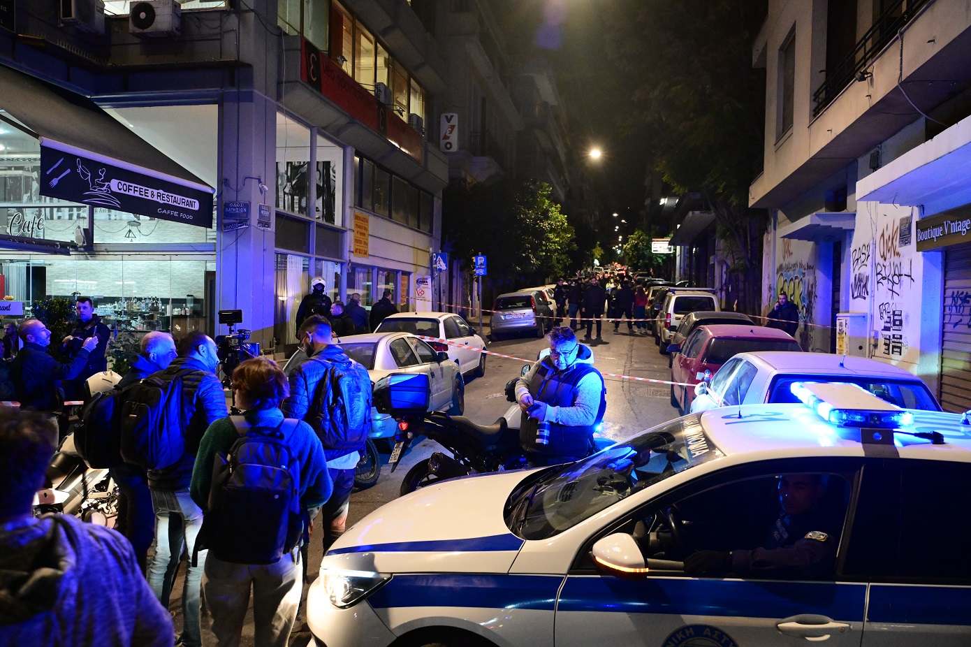 Βίντεο-ντοκουμέντο από την εκτέλεση του Τούρκου στην Κυψέλη – Η στιγμή που τον πυροβολούν δύο κουκουλοφόροι