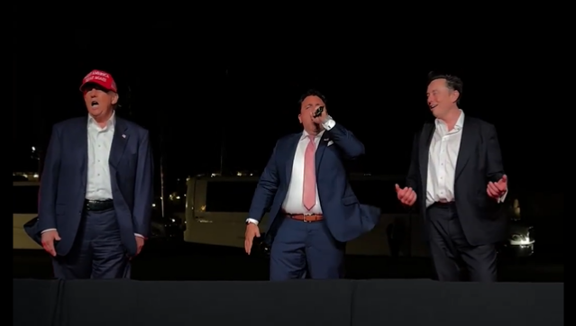 Τραμπ και Μασκ τραγουδούν «God Bless America» – Ο ιδρυτής της Tesla χάνει τα λόγια του