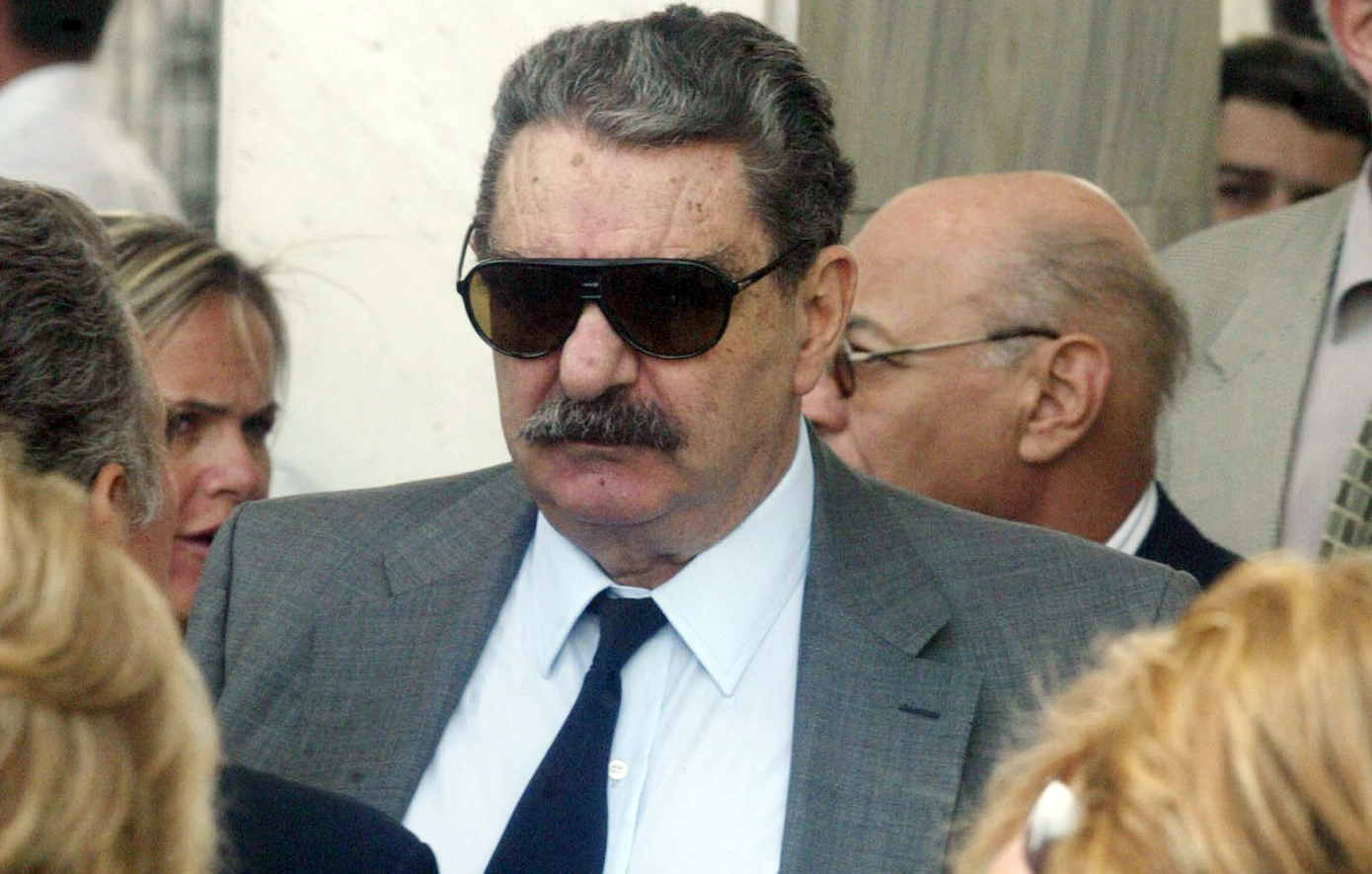 Όταν η «17 Νοέμβρη» χτύπησε τον Βαρδή Βαρδινογιάννη – «Σούταρε πέναλτι ο Σαραβάκος και βρήκε το δοκάρι»