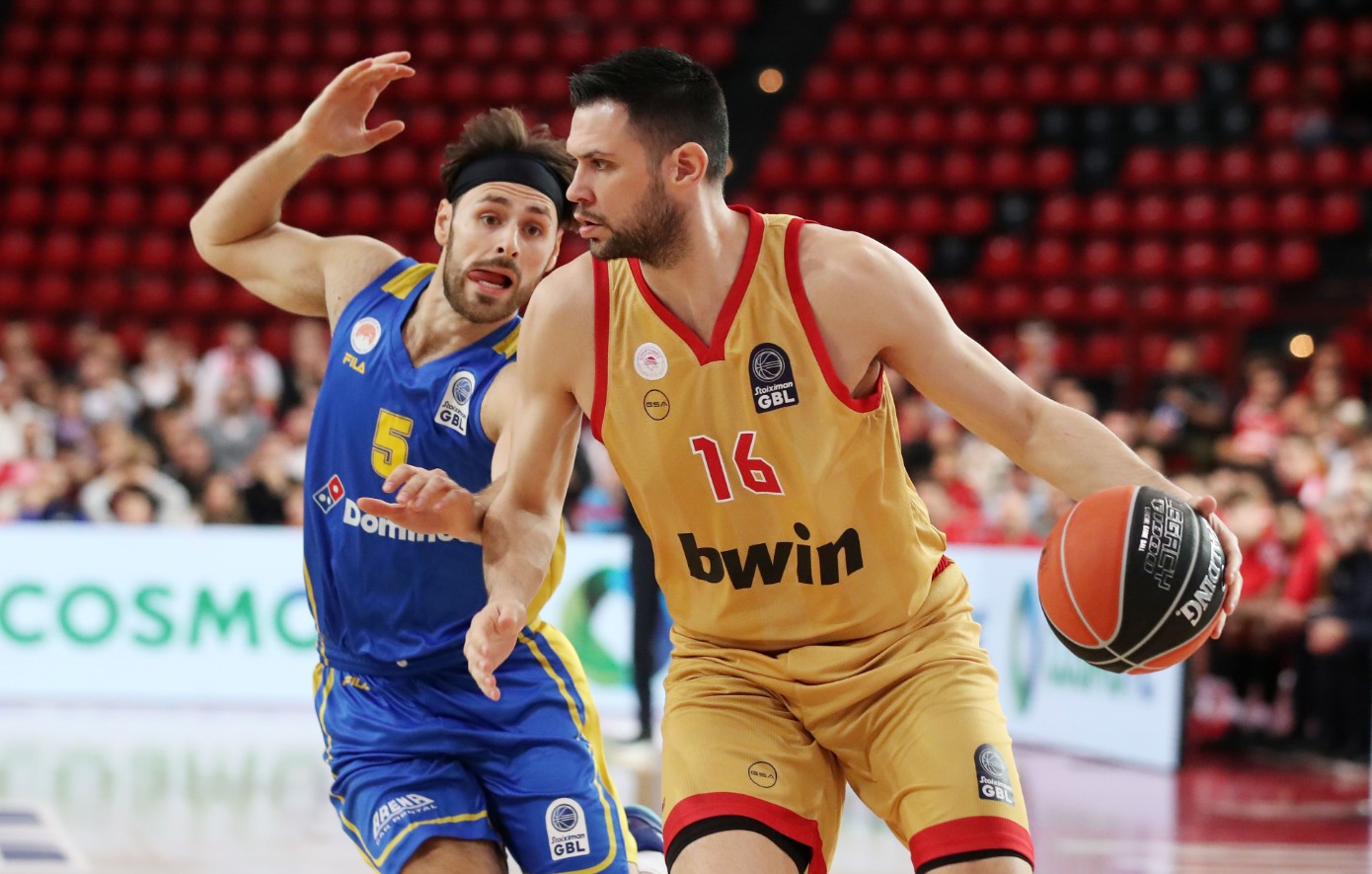 Ολυμπιακός – Περιστέρι 84-78: Πήραν το… ντέρμπι οι «ερυθρόλευκοι»