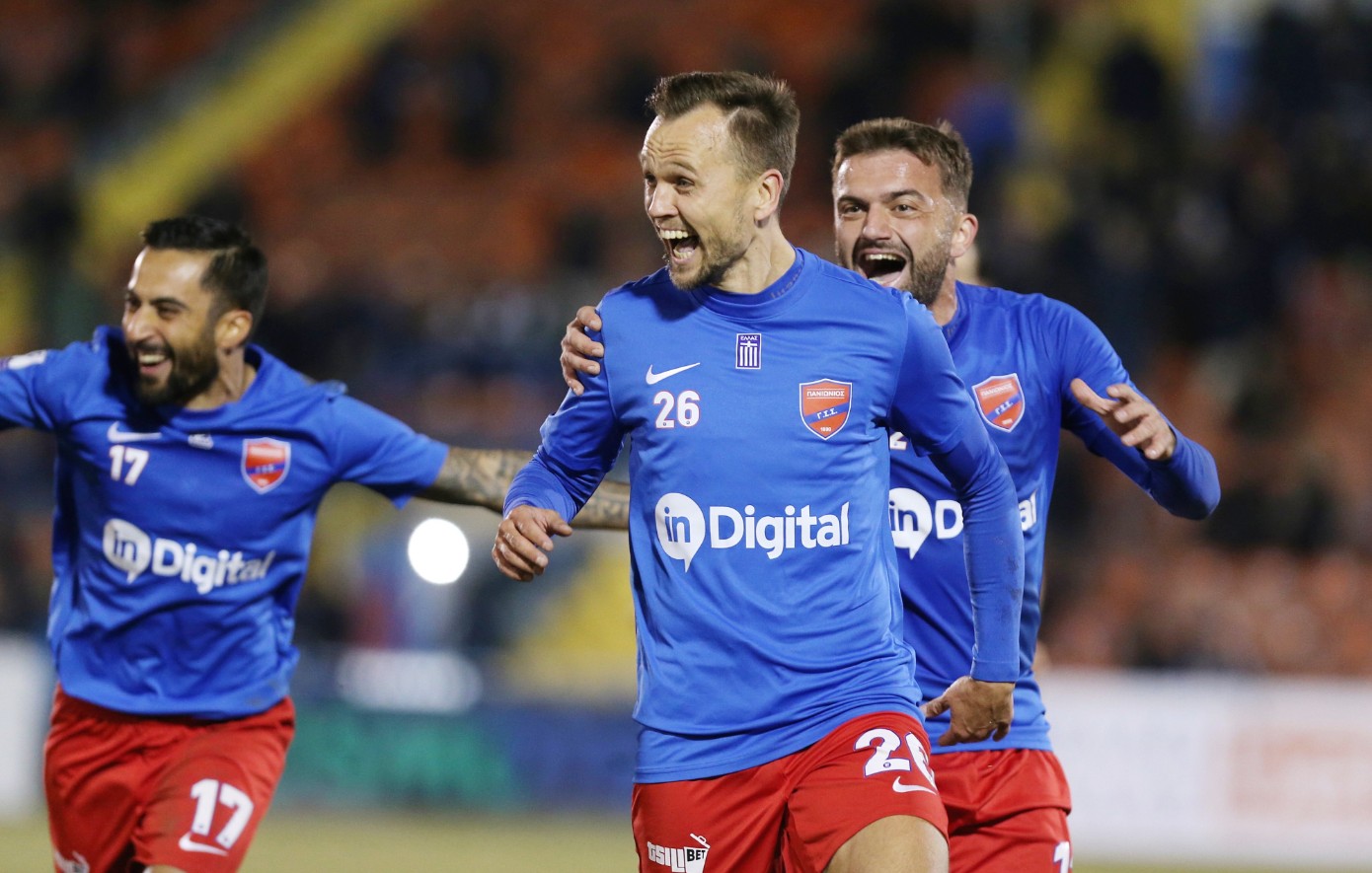 Πανιώνιος – Πανσερραϊκός 3-0: Απίθανος Τσερίσεφ τον έστειλε με χατ-τρικ στους «8» του κυπέλλου