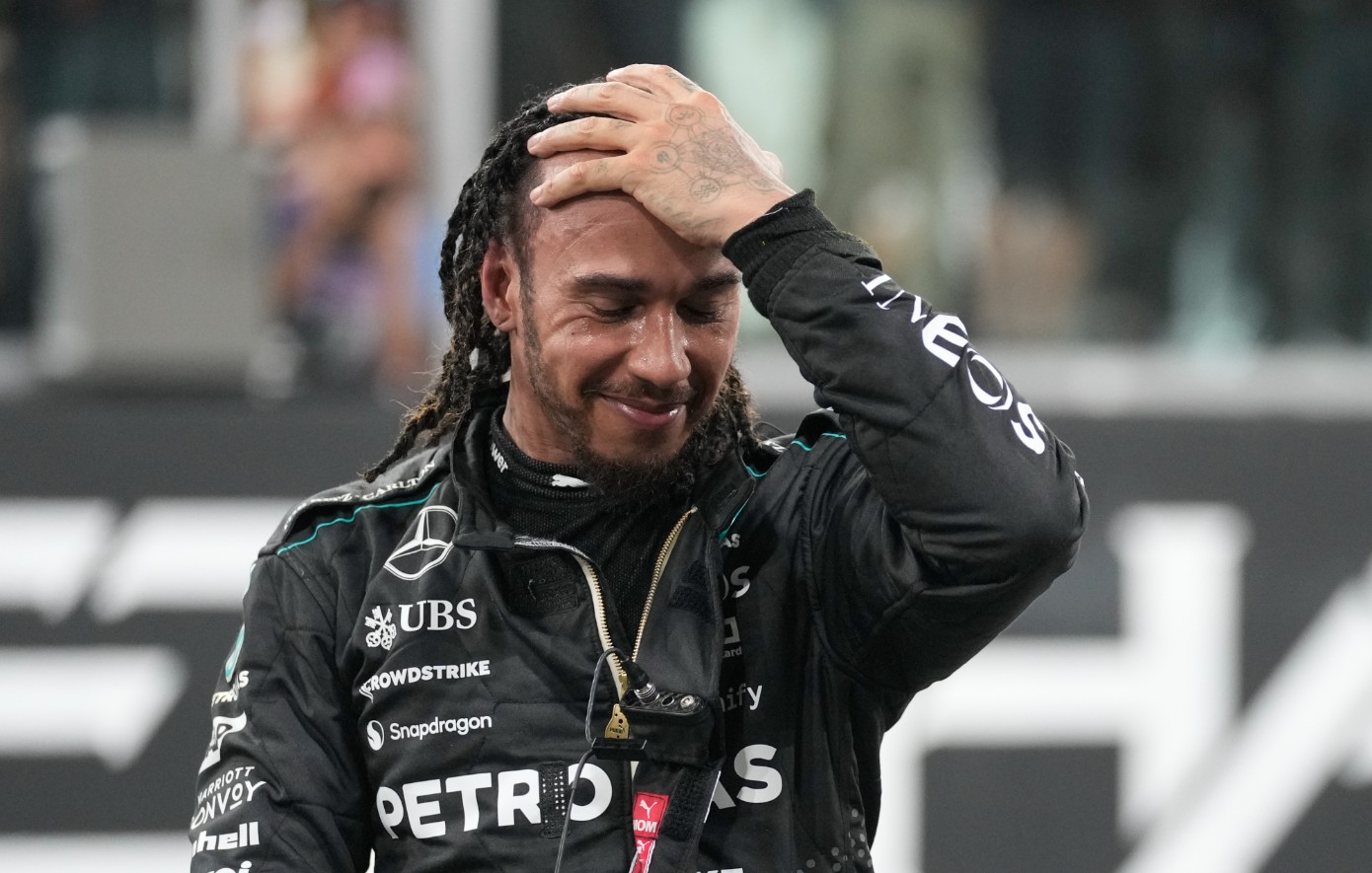 Formula 1: Το συγκινητικό «αντίο» του Χάμιλτον στη Mercedes – Έτοιμος για τη Ferrari