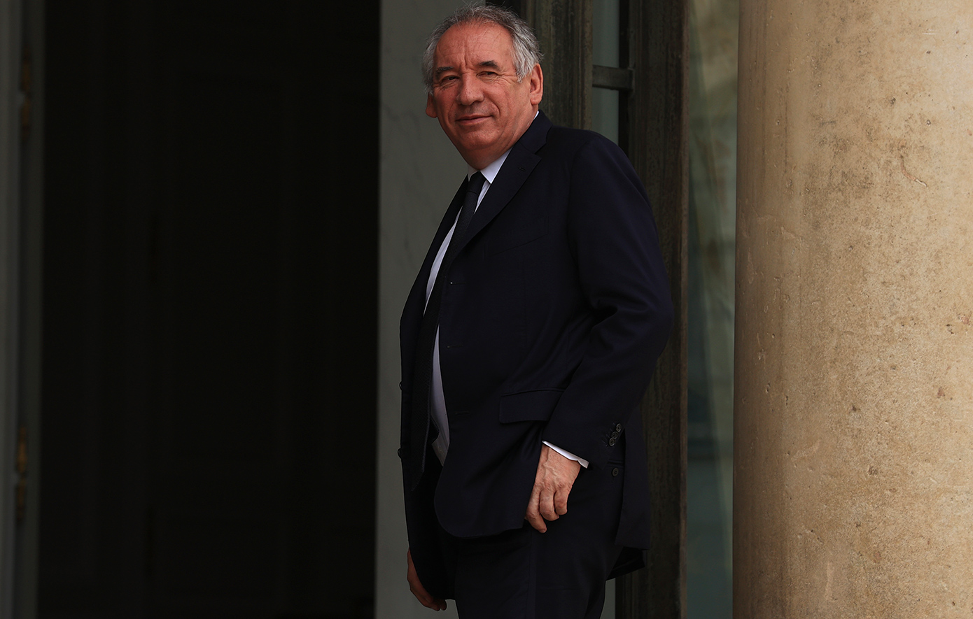 Η Γαλλία στο χείλος πολιτικής κρίσης: Ο Μπαϊρού προειδοποιεί για «χάος» εάν πέσει η κυβέρνησή του – Βυθίζονται οι αγορές