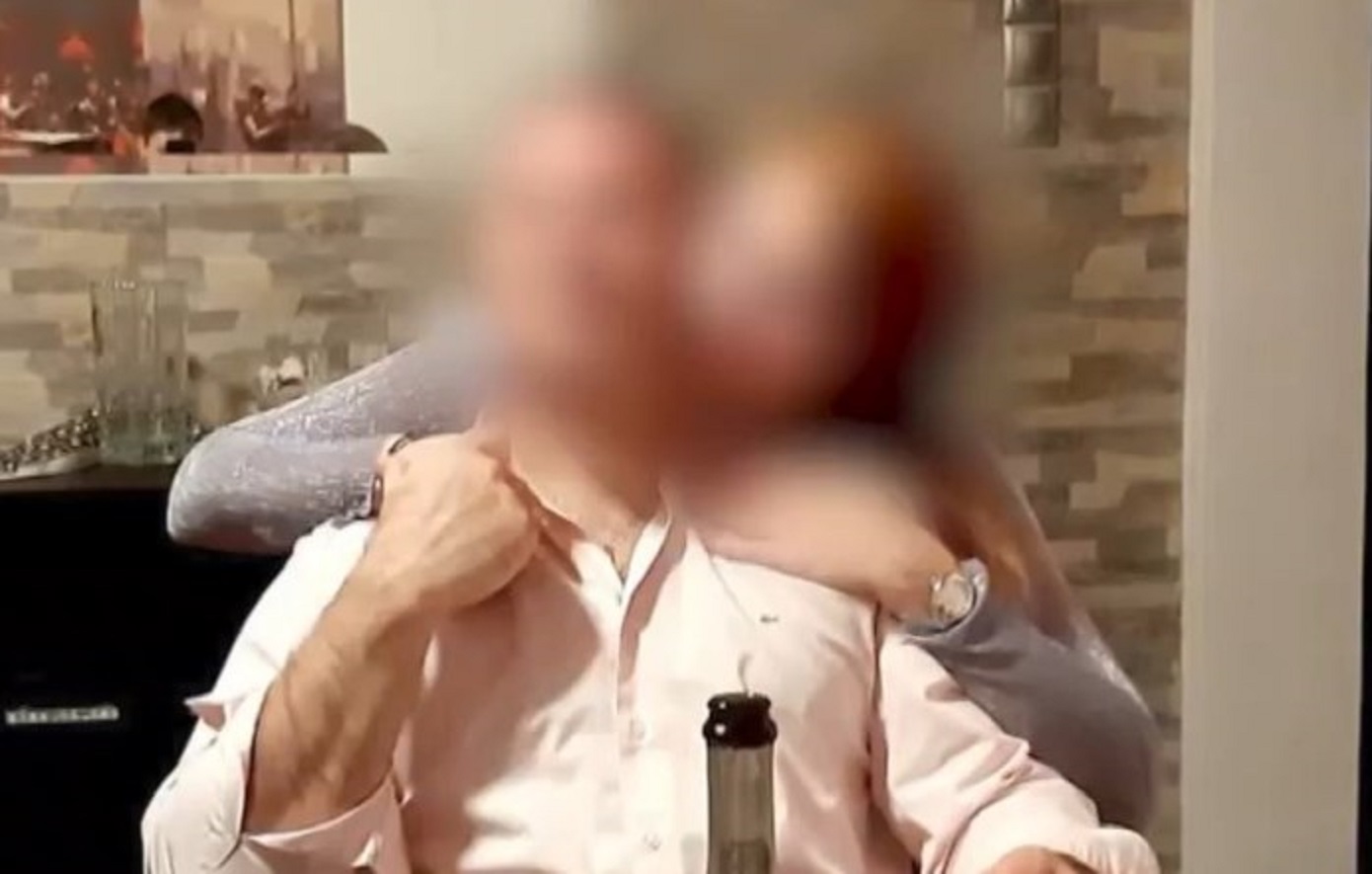 Υπόθεση αστυνομικού Βουλής: «Αδειάζει» την 35χρονη και η μητέρα της – «Να τιμωρηθεί και αυτή που τα επέτρεψε»